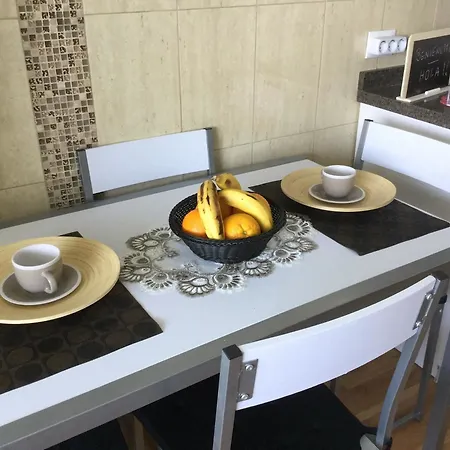 With 2 Bedrooms In Puerto De La Cruz, With Wonderful Sea Vie Apartamento